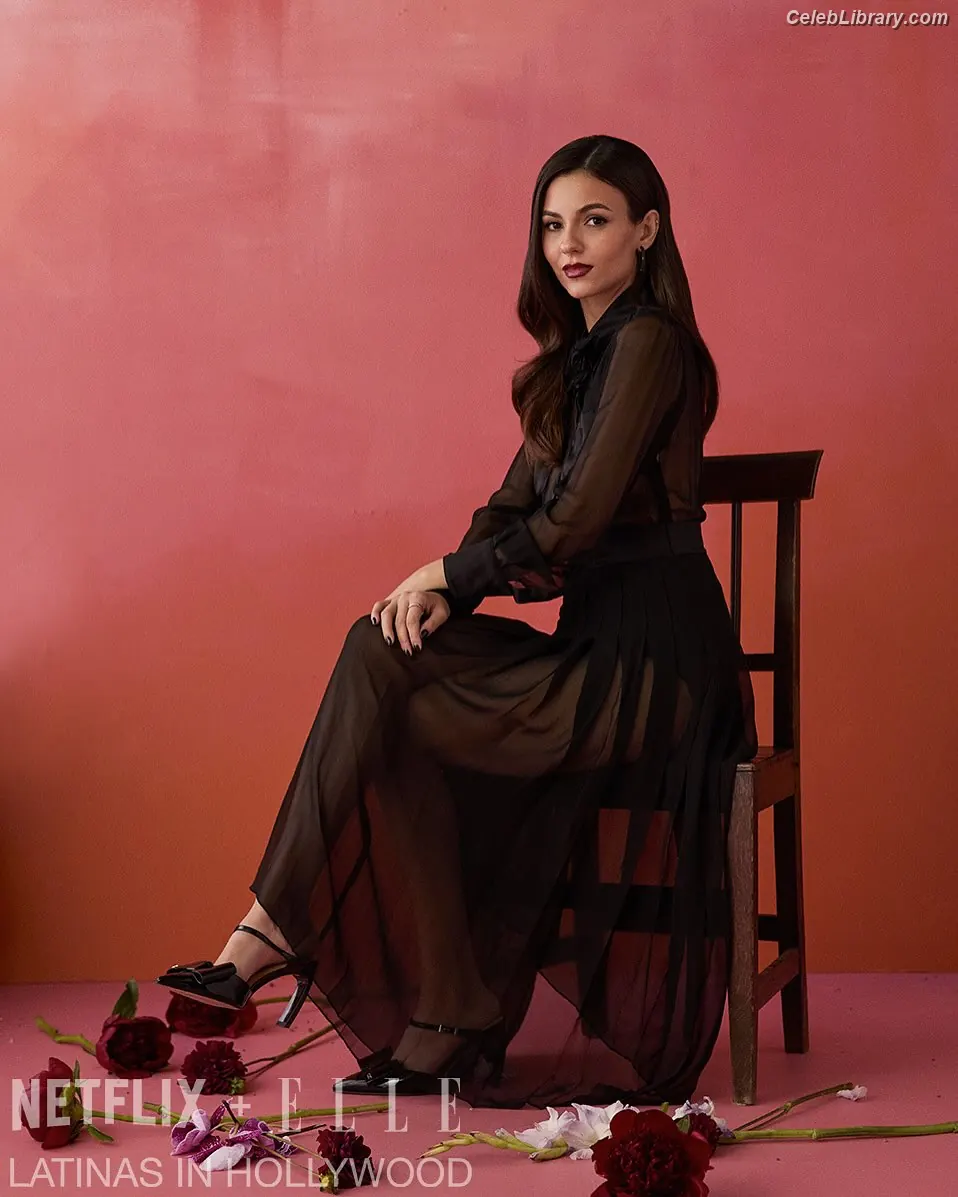 Victoria Justice photo 24 of 3456