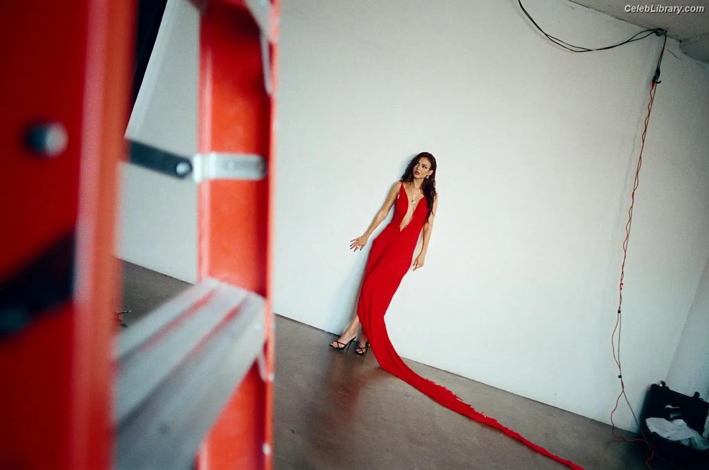 Victoria Justice photo 4 of 3456