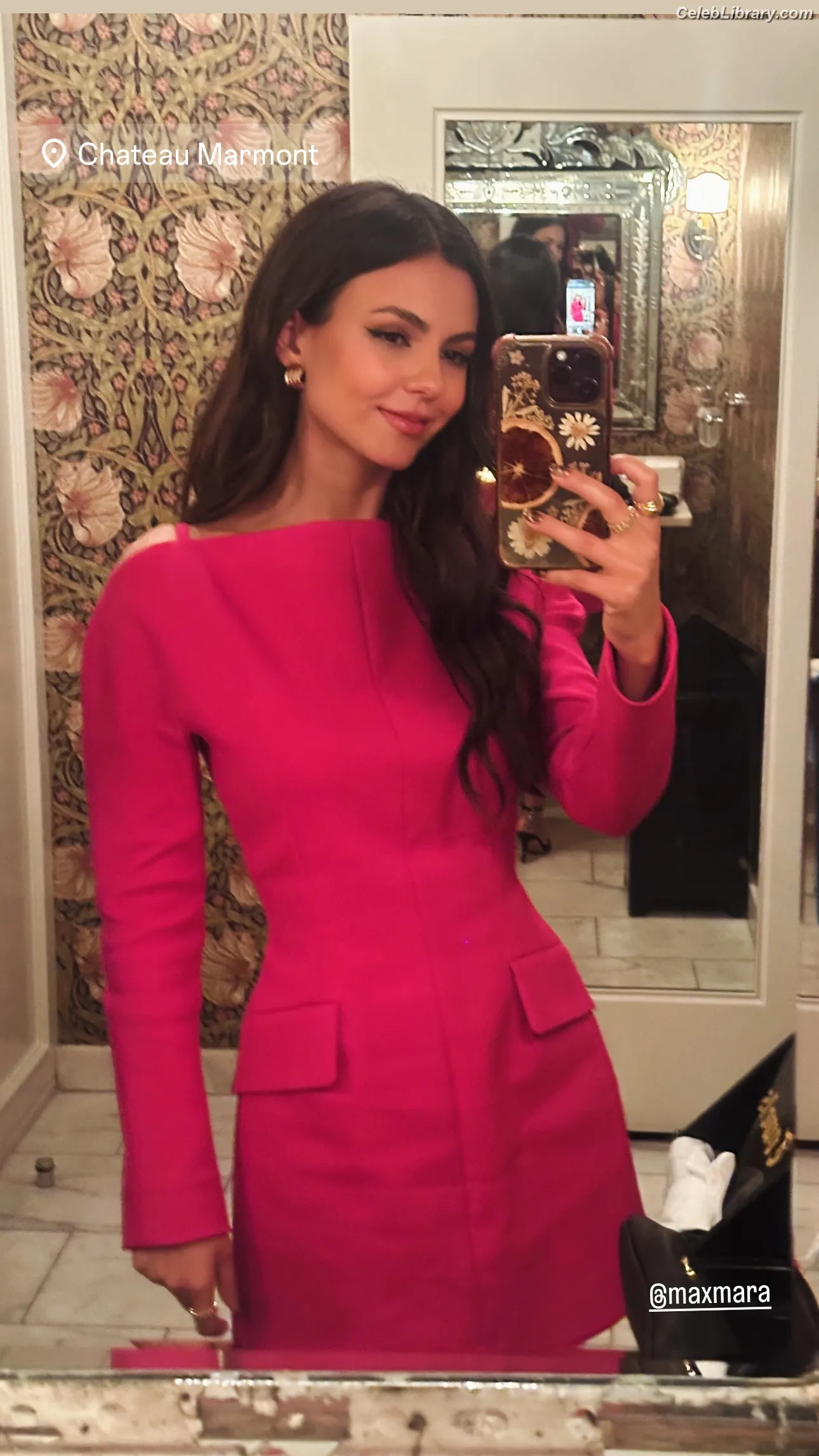 Victoria Justice photo 7 of 3456