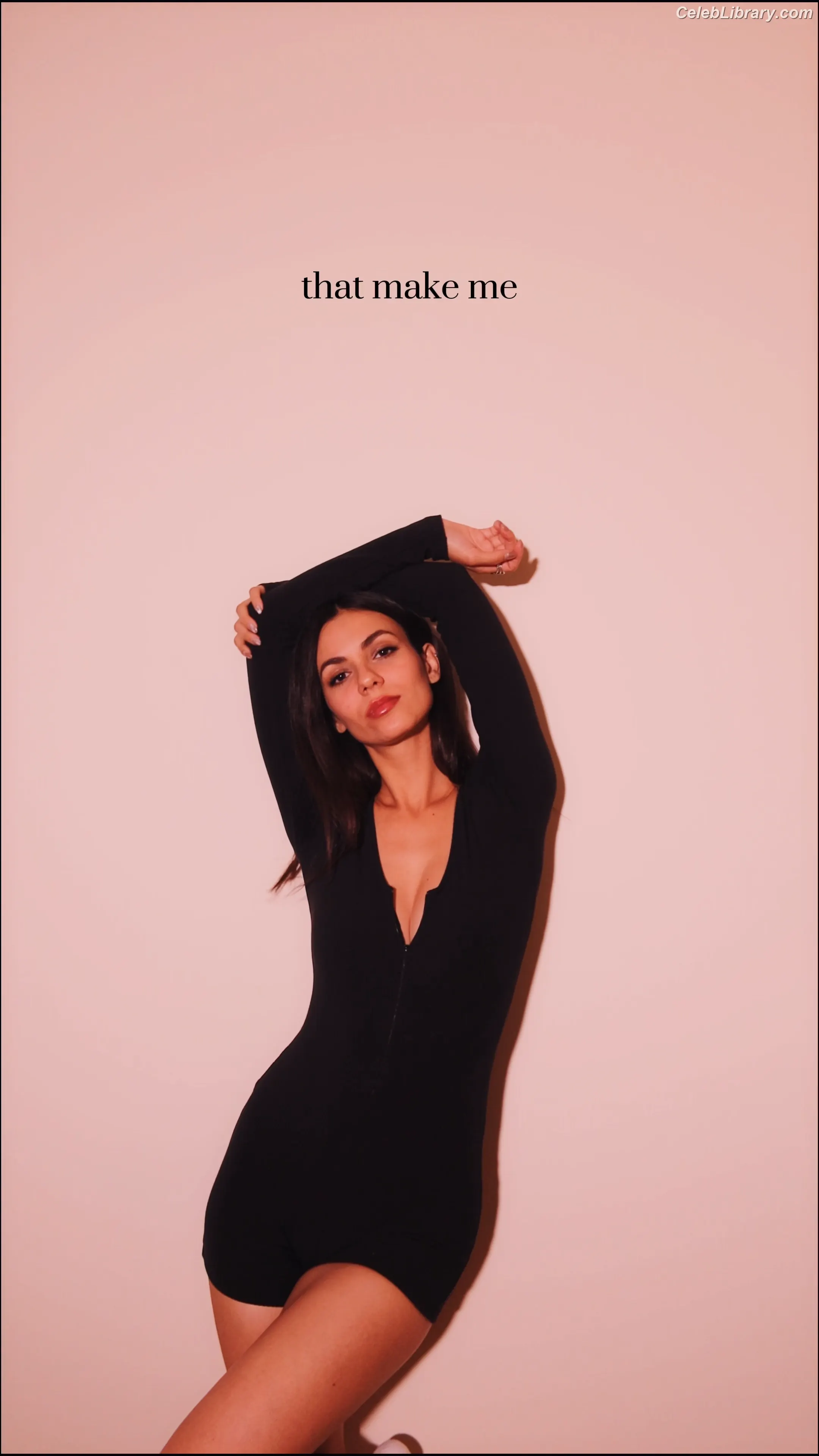 Victoria Justice photo 10 of 3456