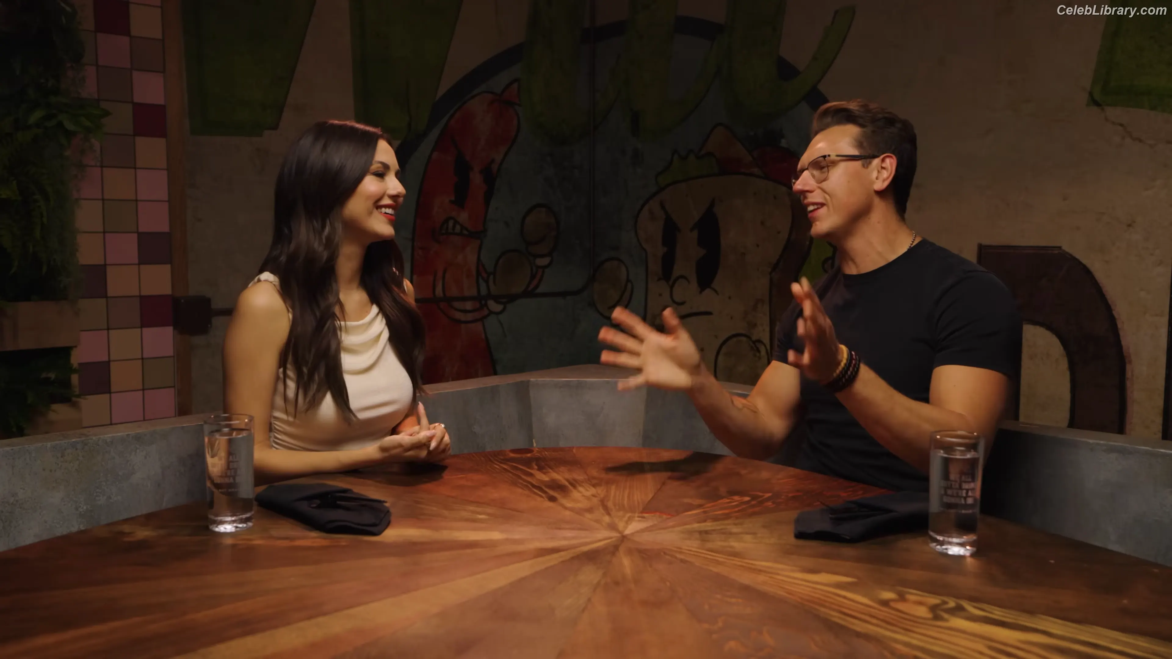 Victoria Justice photo 15 of 3456