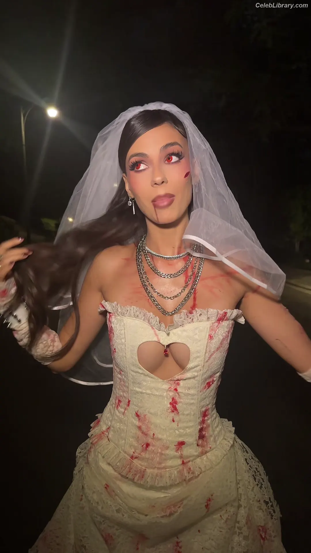 Victoria Justice photo 9 of 3456