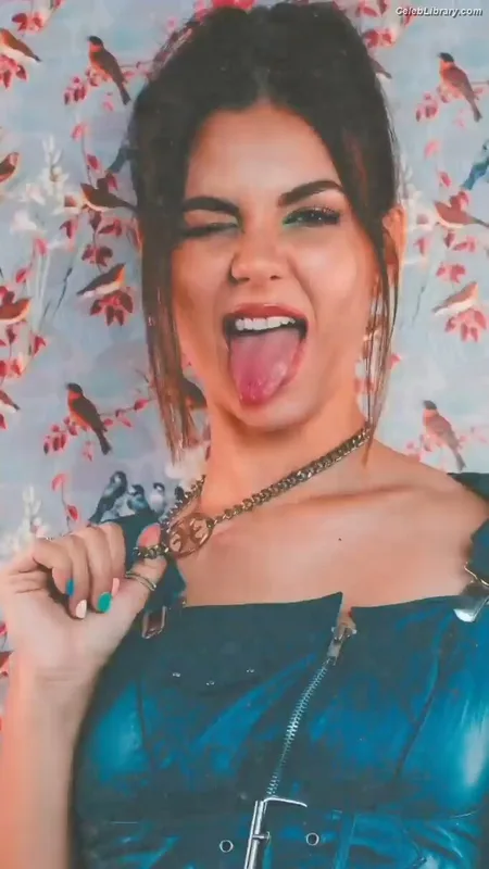 Victoria Justice photo 18 of 3442