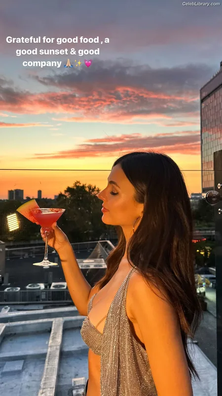 Victoria Justice photo 7 of 3442