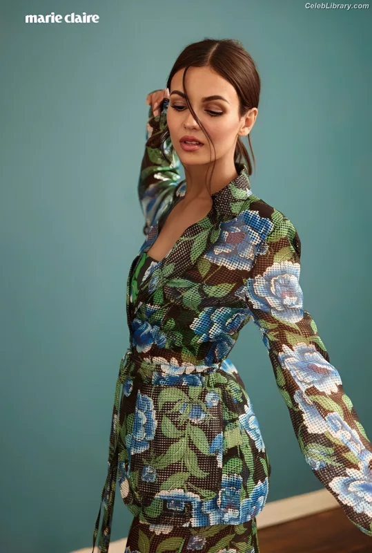 Victoria Justice photo 18 of 3442