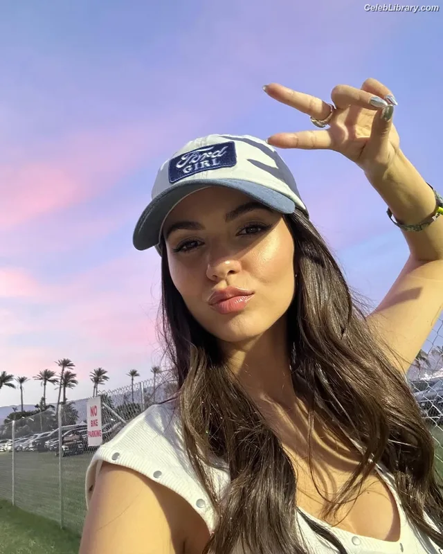 Victoria Justice photo 13 of 3442