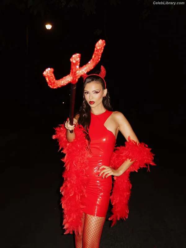 Victoria Justice photo 21 of 3442