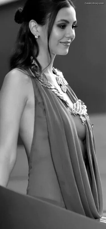 Victoria Justice photo 19 of 3442