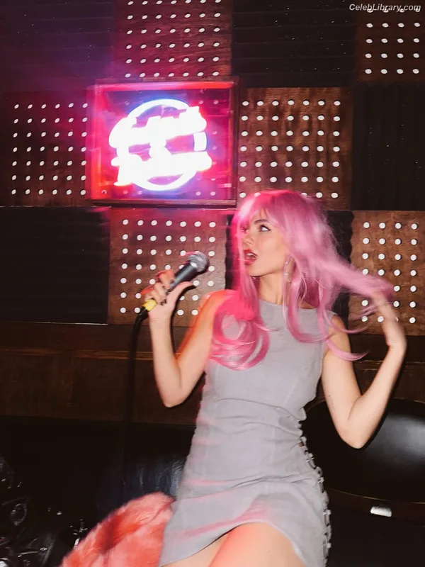 Victoria Justice photo 16 of 3442