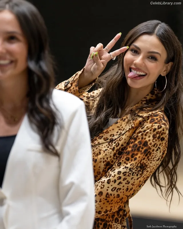 Victoria Justice photo 13 of 3442