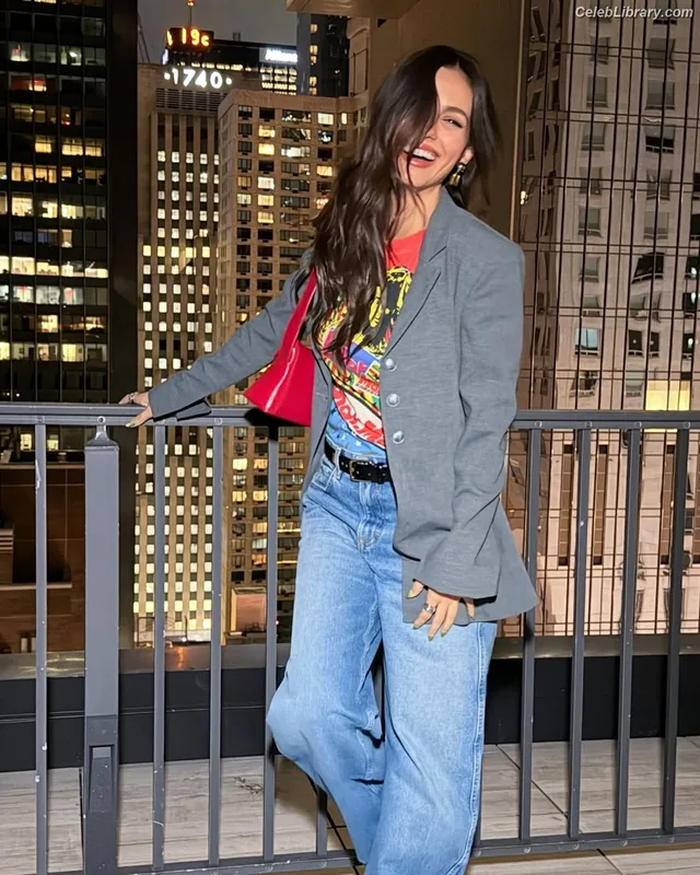 Victoria Justice photo 15 of 3442