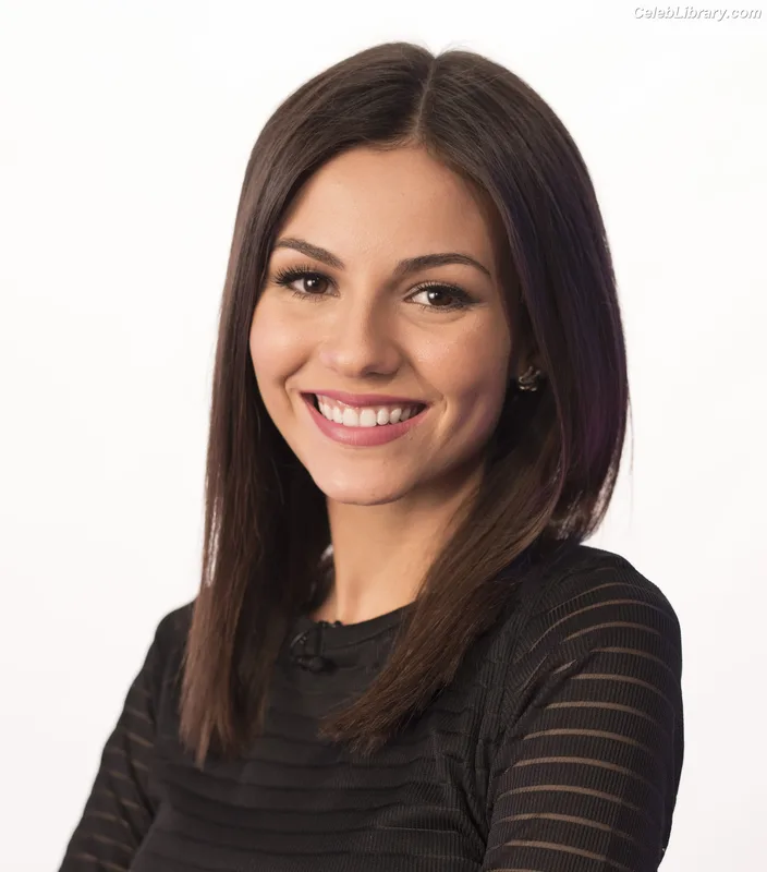 Victoria Justice photo 19 of 3442