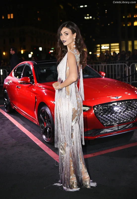 Victoria Justice photo 21 of 3442