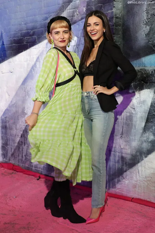 Victoria Justice photo 13 of 3442