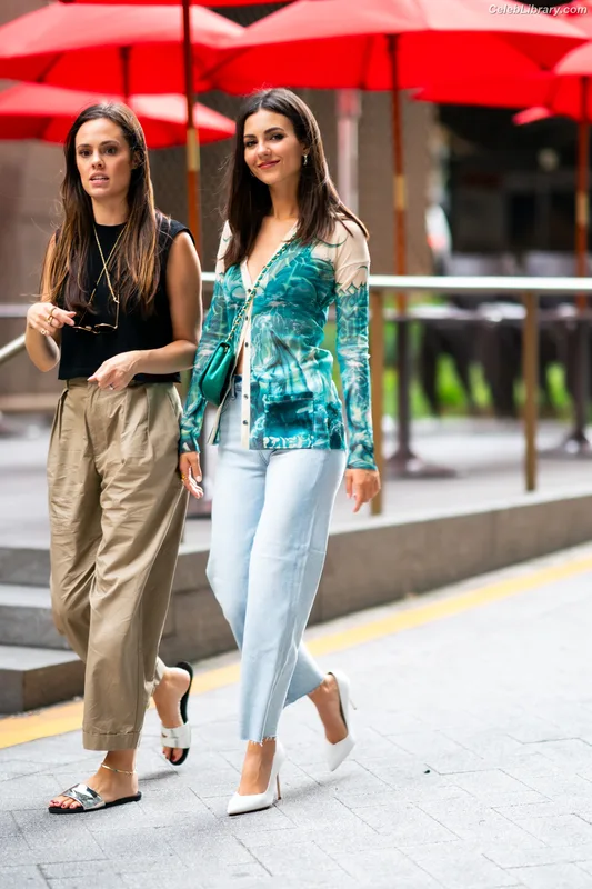 Victoria Justice photo 5 of 3442