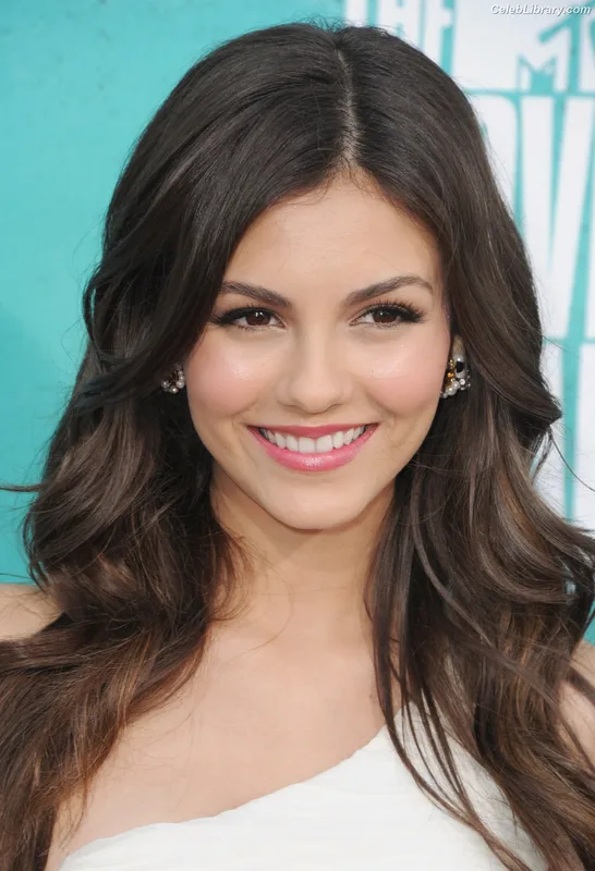 Victoria Justice photo 13 of 3442
