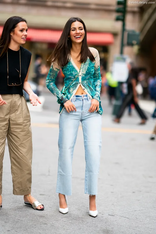 Victoria Justice photo 17 of 3442