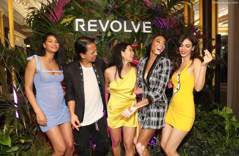 Victoria Justice photo 12 of 3442