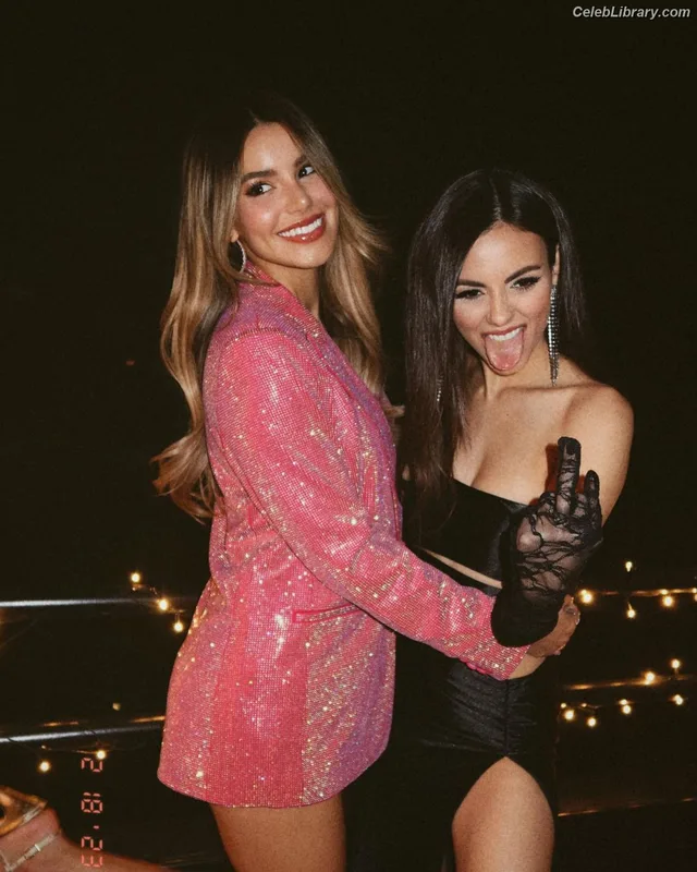 Victoria Justice photo 10 of 3442