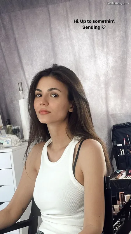 Victoria Justice photo 24 of 3442