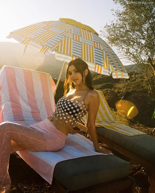 Victoria Justice photo 6 of 3442