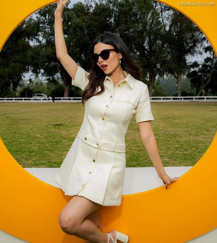 Victoria Justice photo 12 of 3442