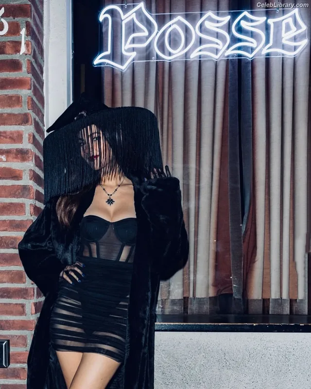 Victoria Justice photo 6 of 3442