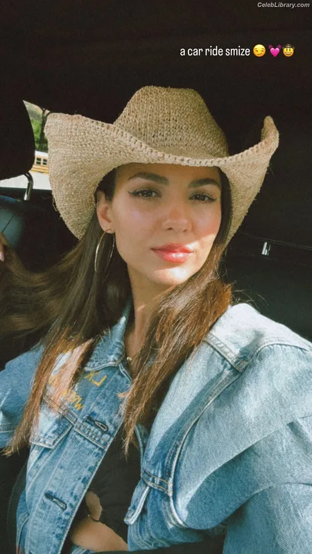 Victoria Justice photo 17 of 3442