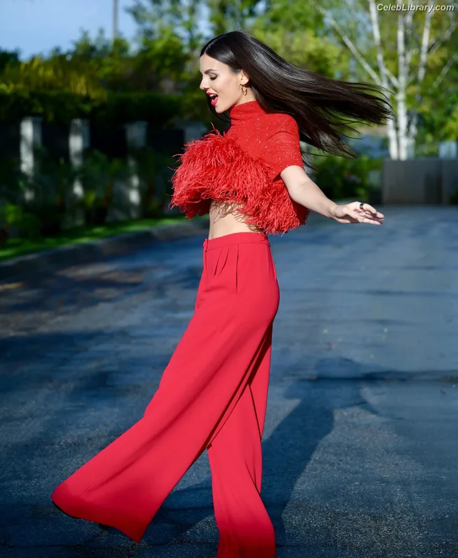 Victoria Justice photo 19 of 3442