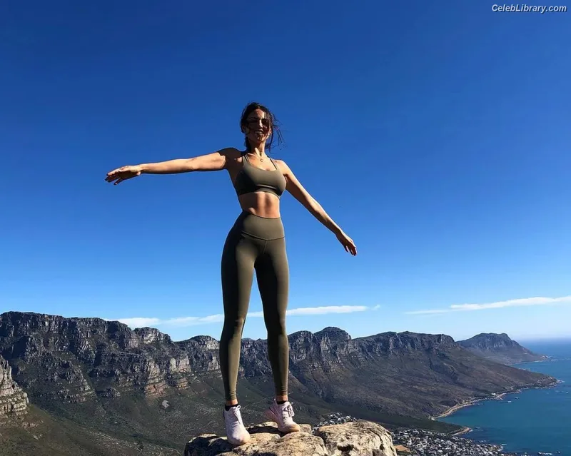 Victoria Justice photo 23 of 3442