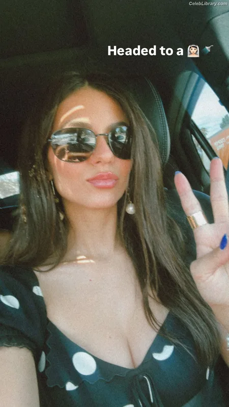 Victoria Justice photo 7 of 3442