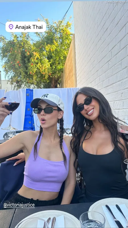 Victoria Justice photo 19 of 3442