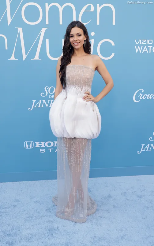 Victoria Justice photo 11 of 3442