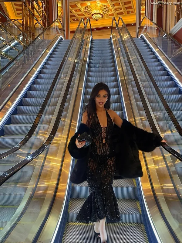 Victoria Justice photo 14 of 3442