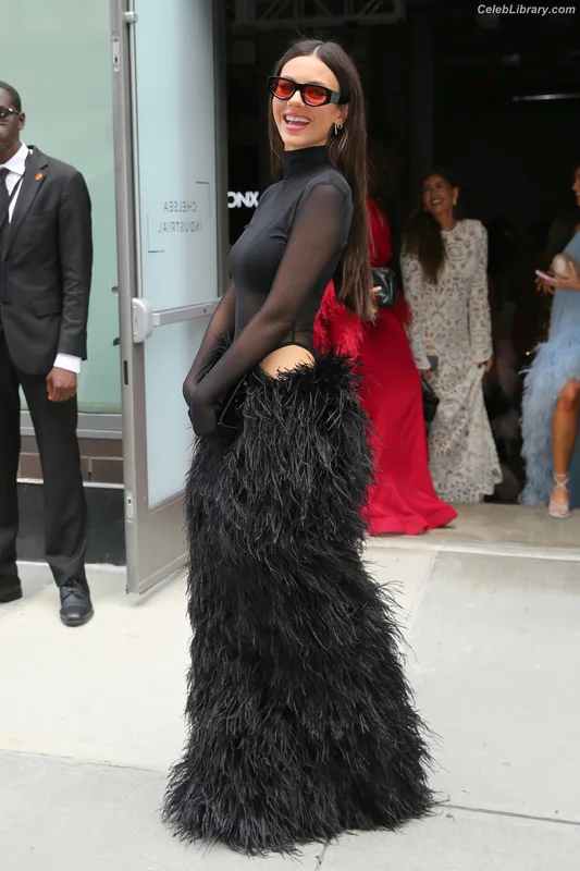 Victoria Justice photo 9 of 3442