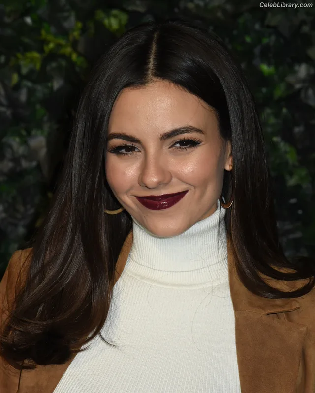 Victoria Justice photo 22 of 3442