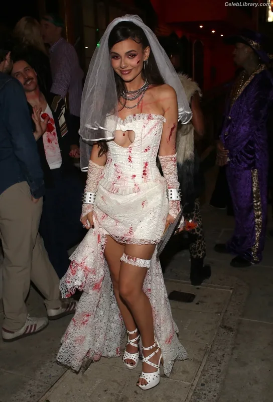 Victoria Justice photo 11 of 3442