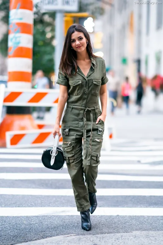 Victoria Justice photo 13 of 3442