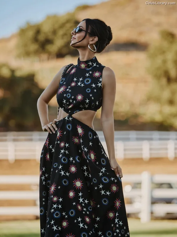 Victoria Justice photo 4 of 3442
