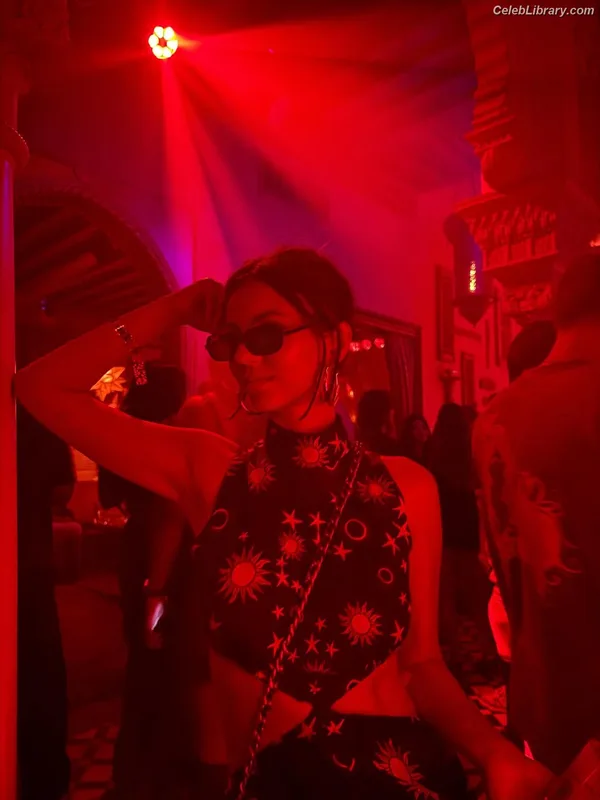 Victoria Justice photo 9 of 3442