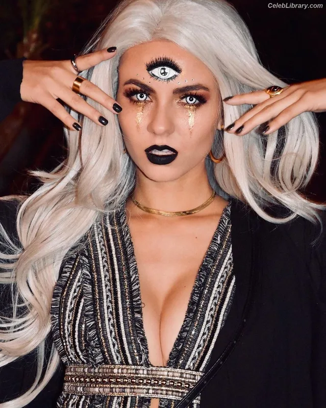 Victoria Justice photo 24 of 3442