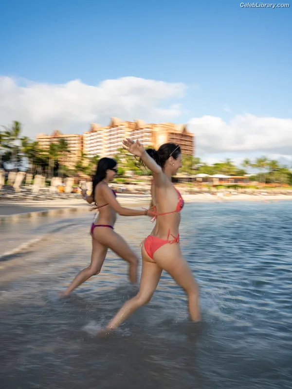 Victoria Justice photo 12 of 3442