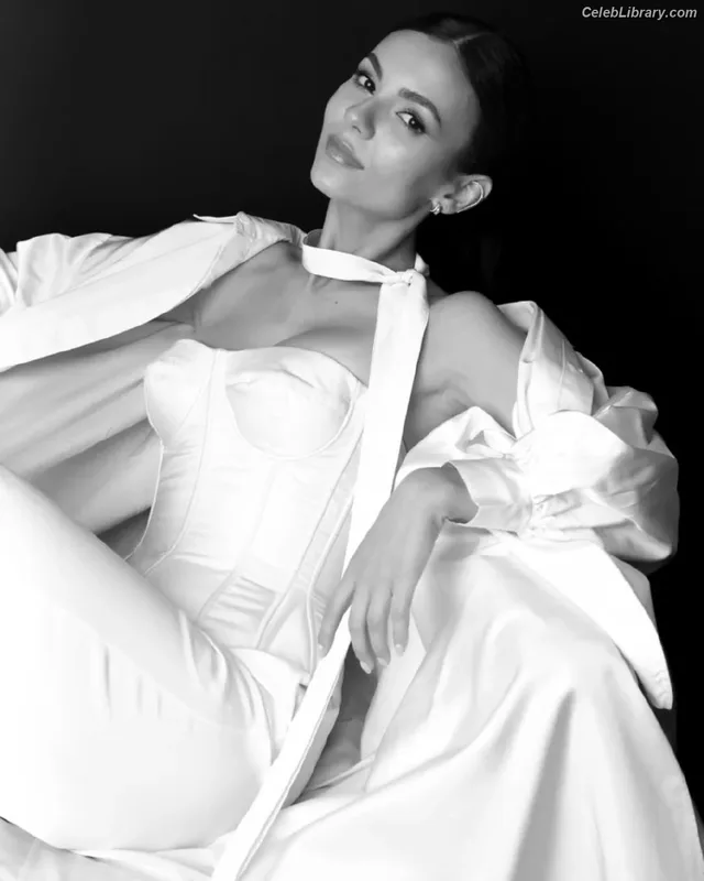 Victoria Justice photo 21 of 3442