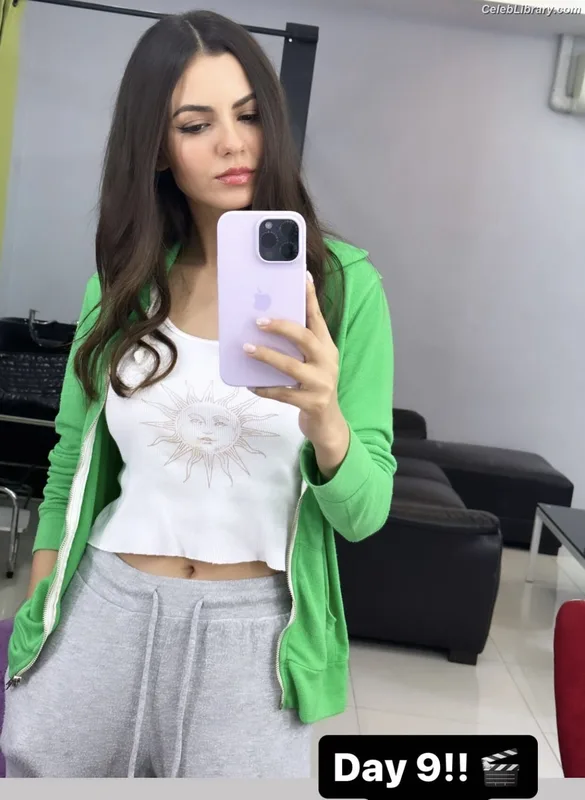 Victoria Justice photo 17 of 3442