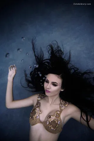 Victoria Justice photo 6 of 3442