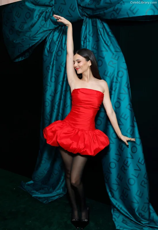 Victoria Justice photo 18 of 3442