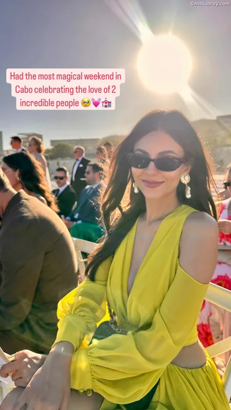 Victoria Justice photo 5 of 3442