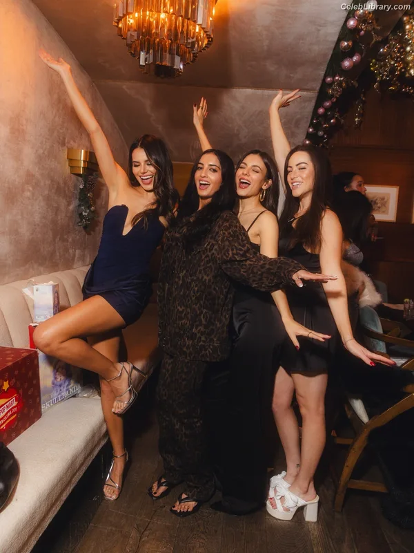 Victoria Justice photo 23 of 3442