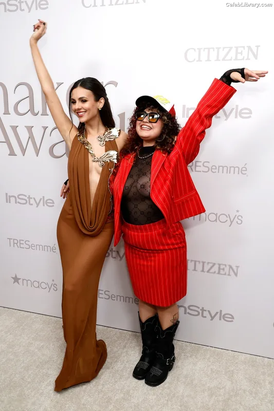 Victoria Justice photo 8 of 3442