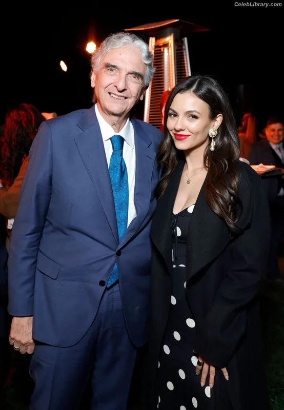 Victoria Justice photo 13 of 3442